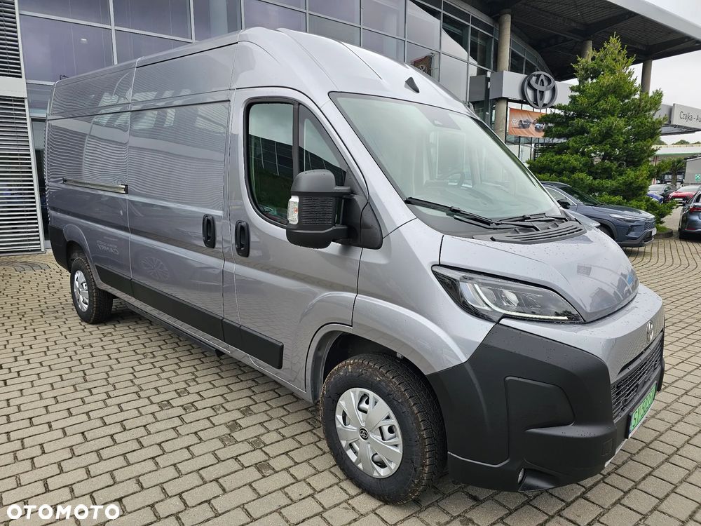 Toyota Proace MAX - 12