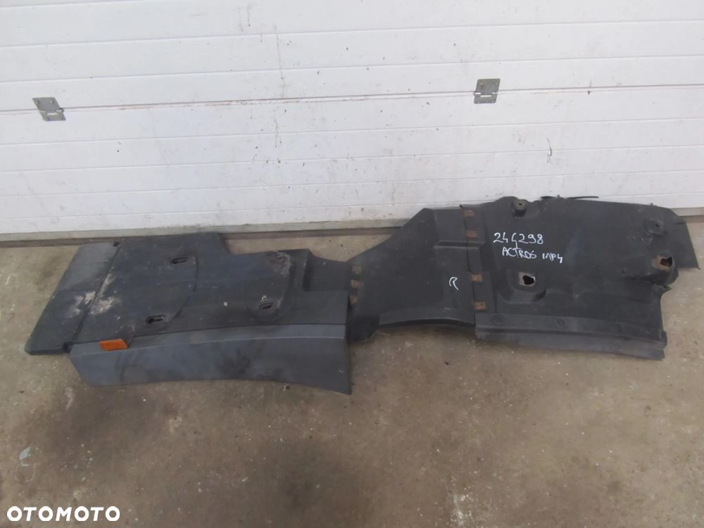 mercedes actros mp4 chlapacz prawy przód - 1