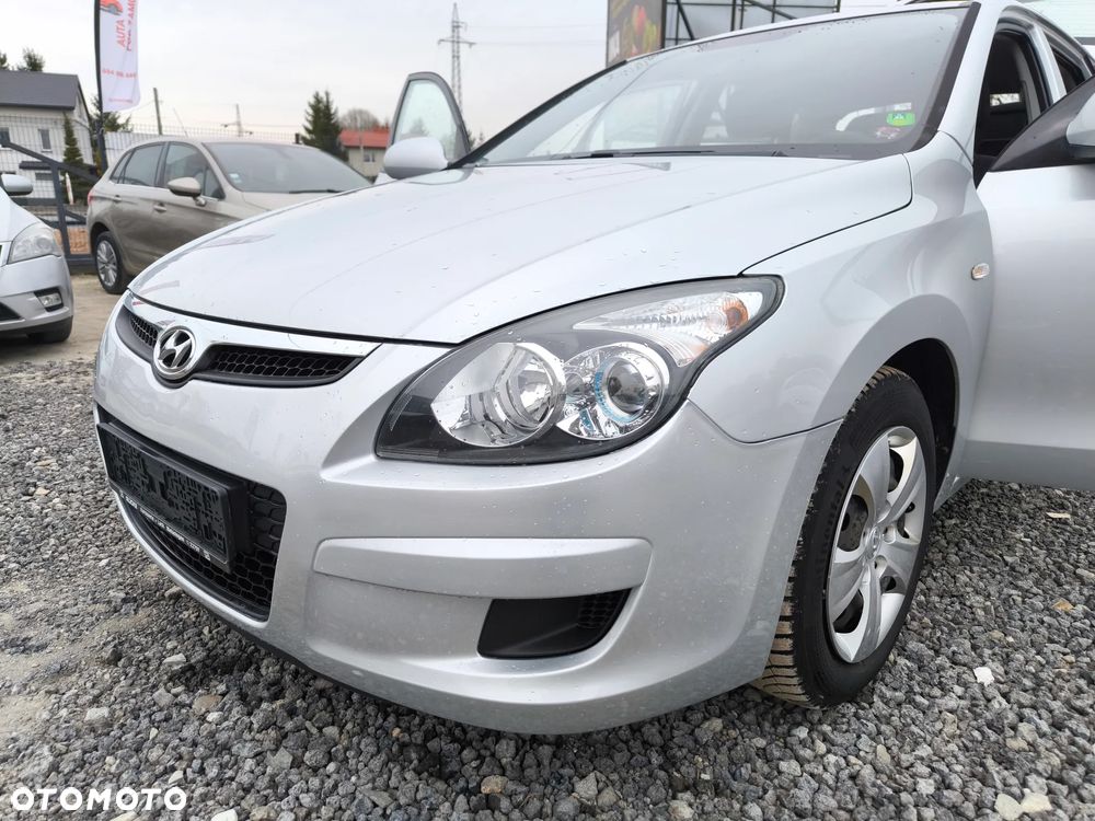 Hyundai i30 1.4 Classic + - 26