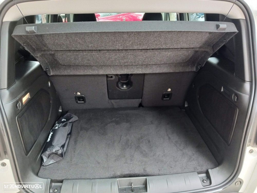 Jeep Renegade 1.6 MJD Limited — fotografia 32