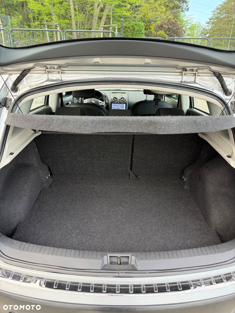 Nissan Qashqai 2.0 Acenta - 12