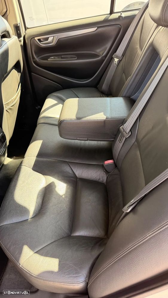 Volvo S60 2.4 D5 - 14