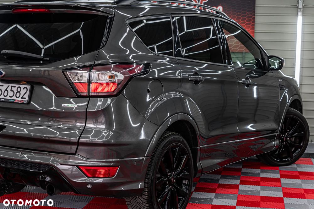 Ford Kuga 1.5 EcoBoost 2x4 ST-Line - 16