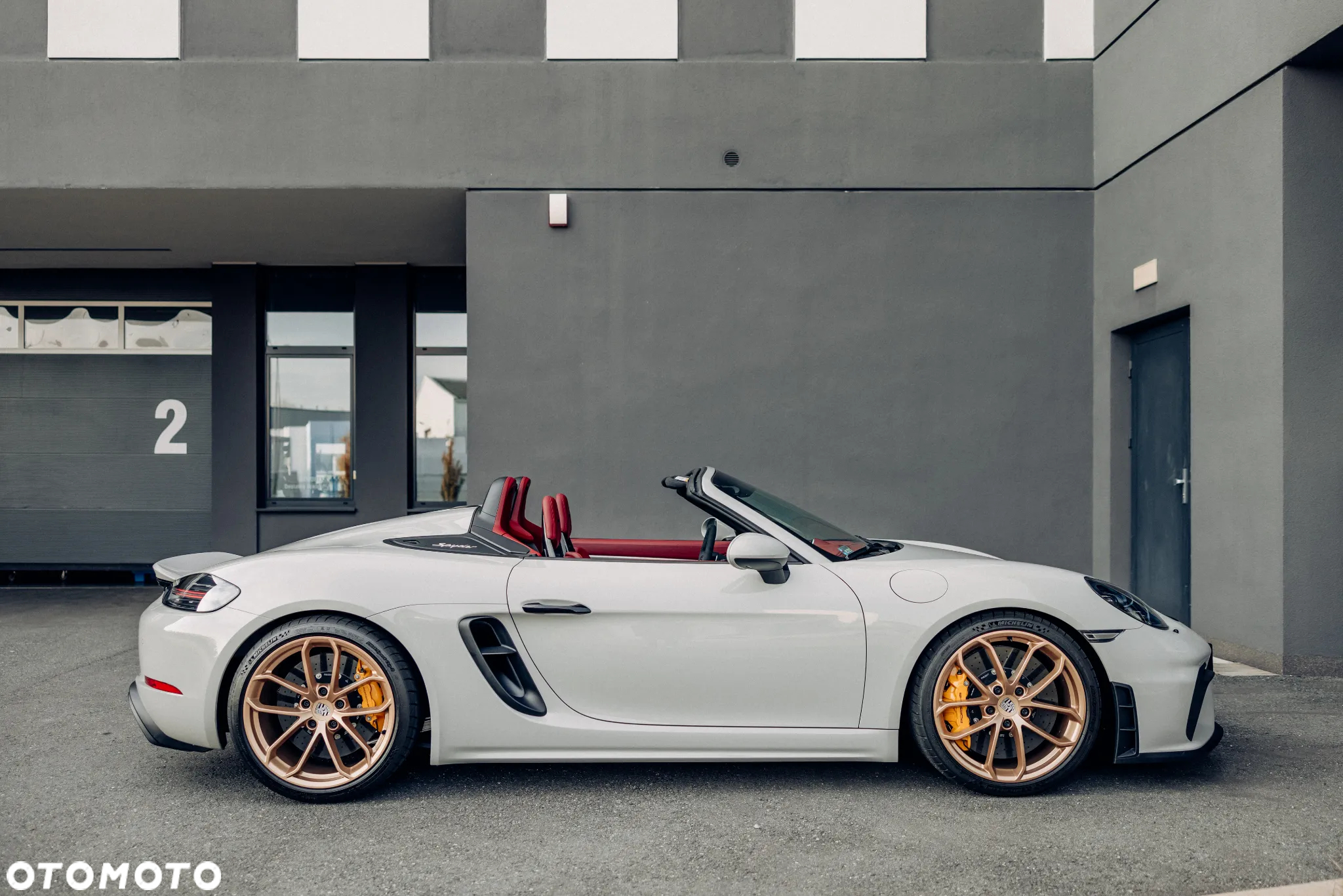 Porsche 718 Spyder - 7