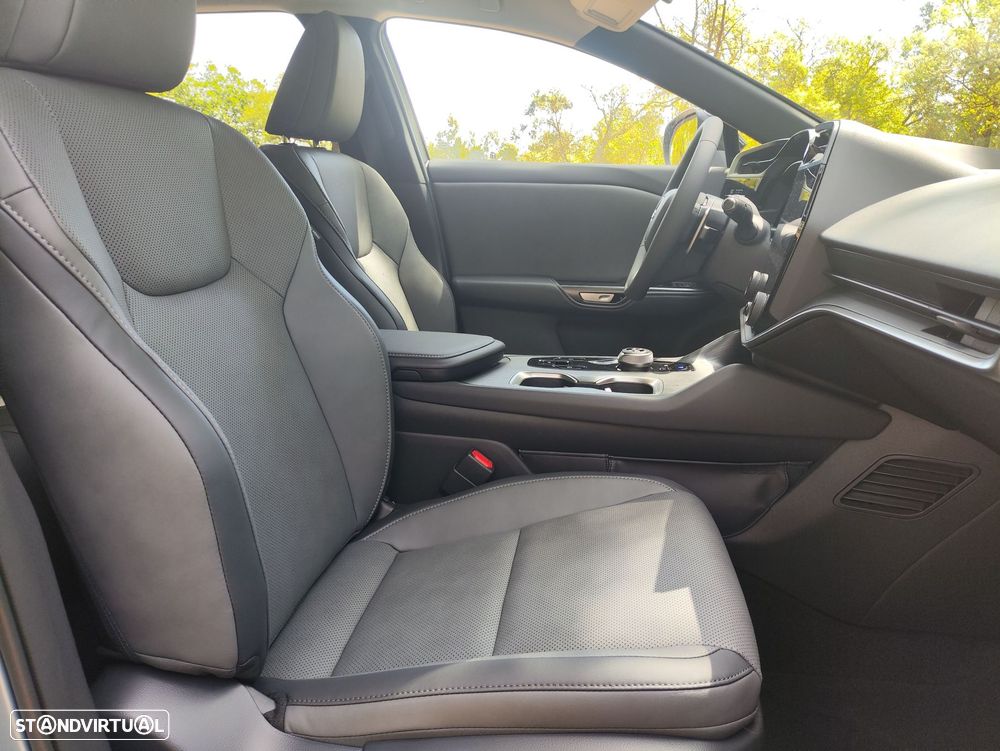 Lexus RZ 300e Premium - 14