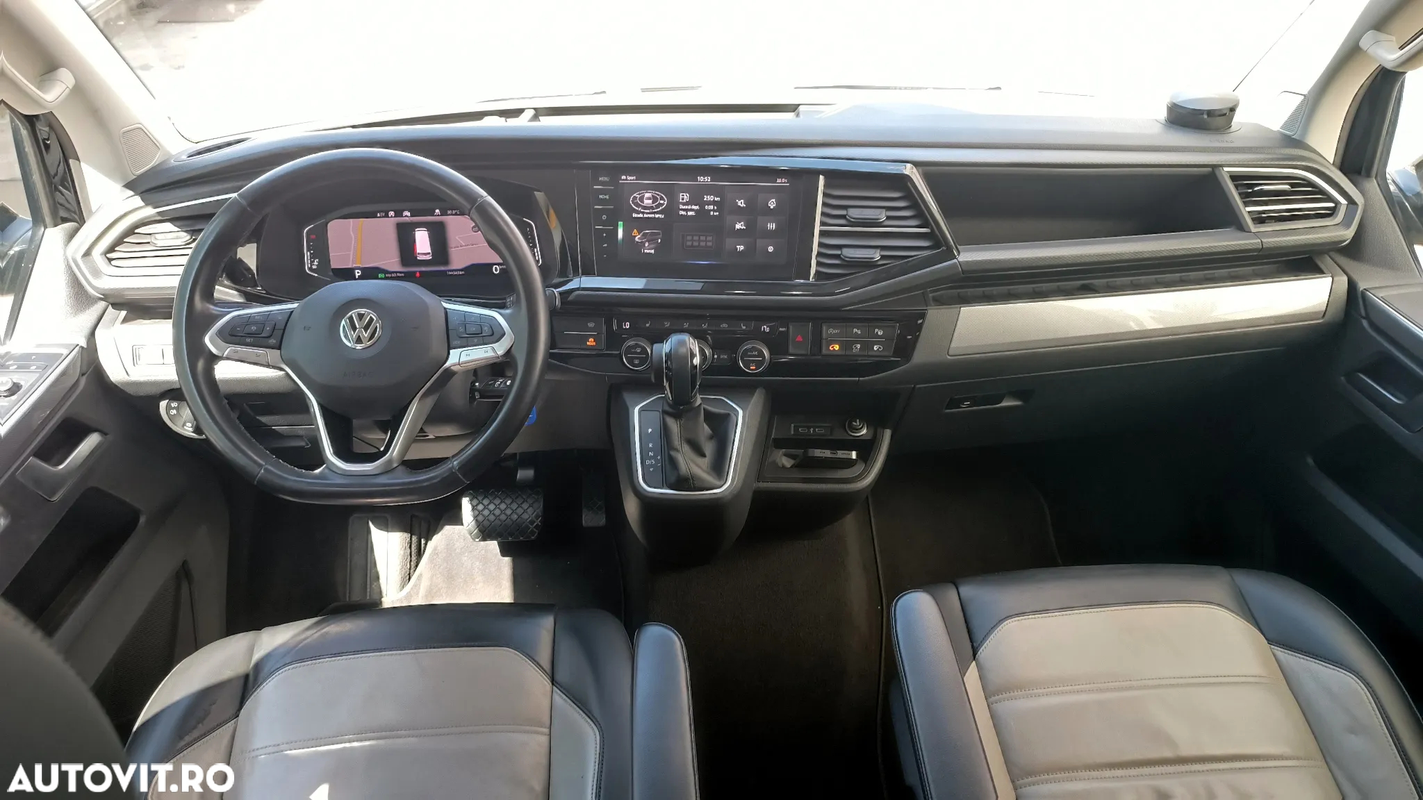 Volkswagen Multivan - 20