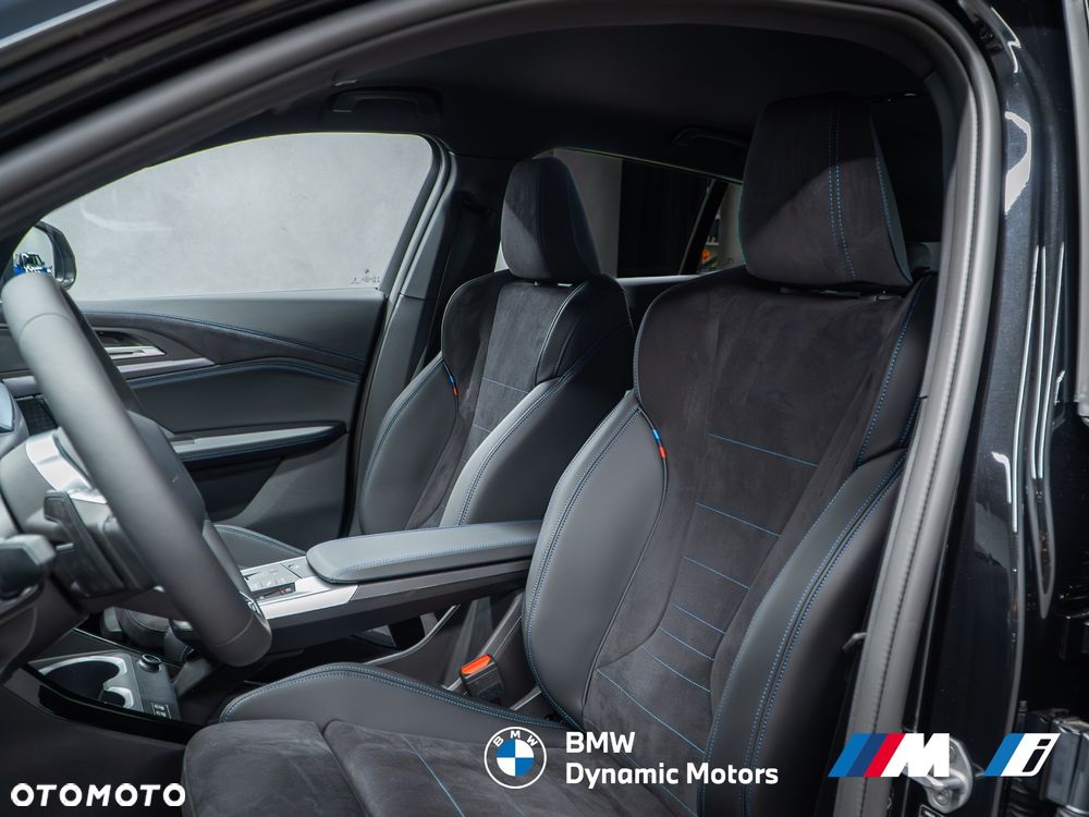 BMW iX2 eDrive20 - 15