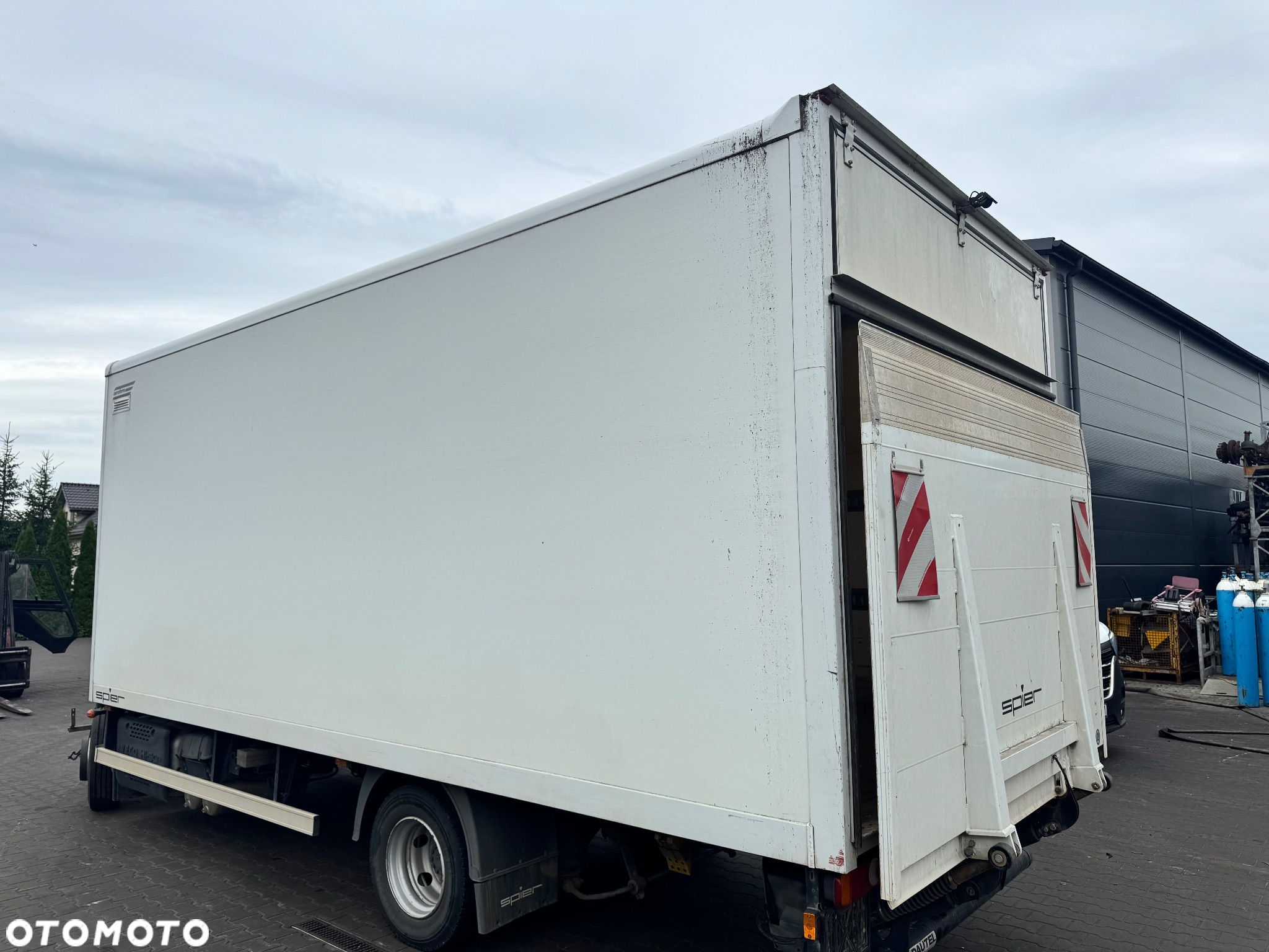 Zabudowa kontener, garaż, magazyn z windą Dautel 1000kg - 4
