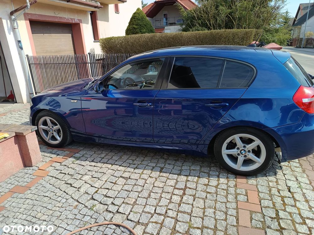 BMW Seria 1 120i - 24