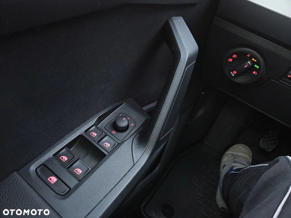 Seat Arona - 11