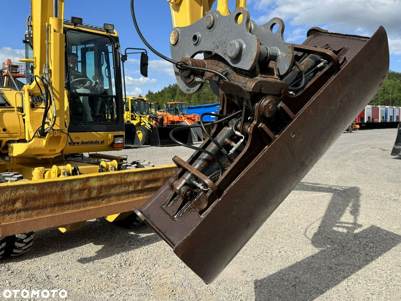 Komatsu PW 98 MR 8 Pług + Podpory 10ton Szybkozłącze - 10