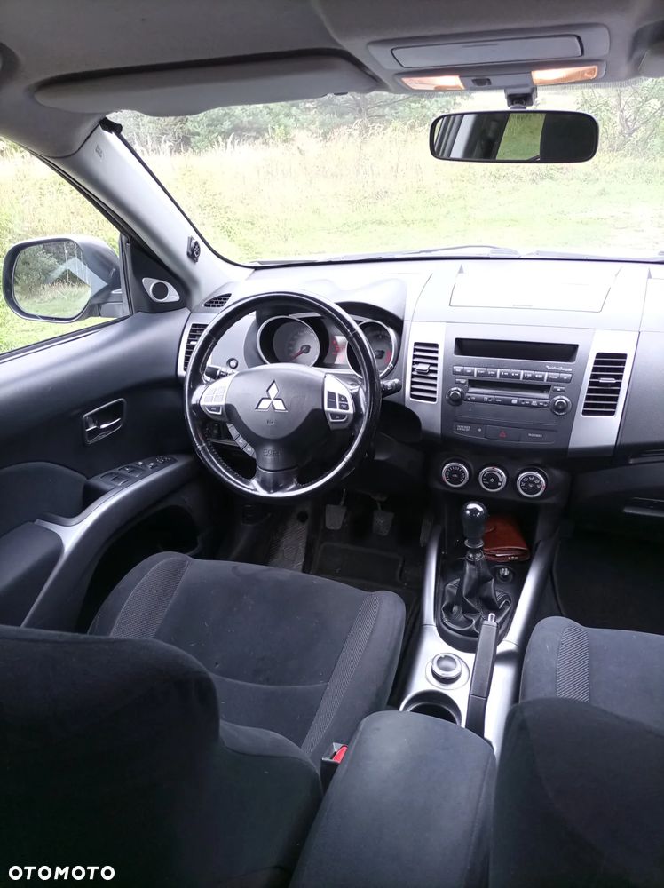 Mitsubishi Outlander 2.0 DI-D 4WD Intense - 7