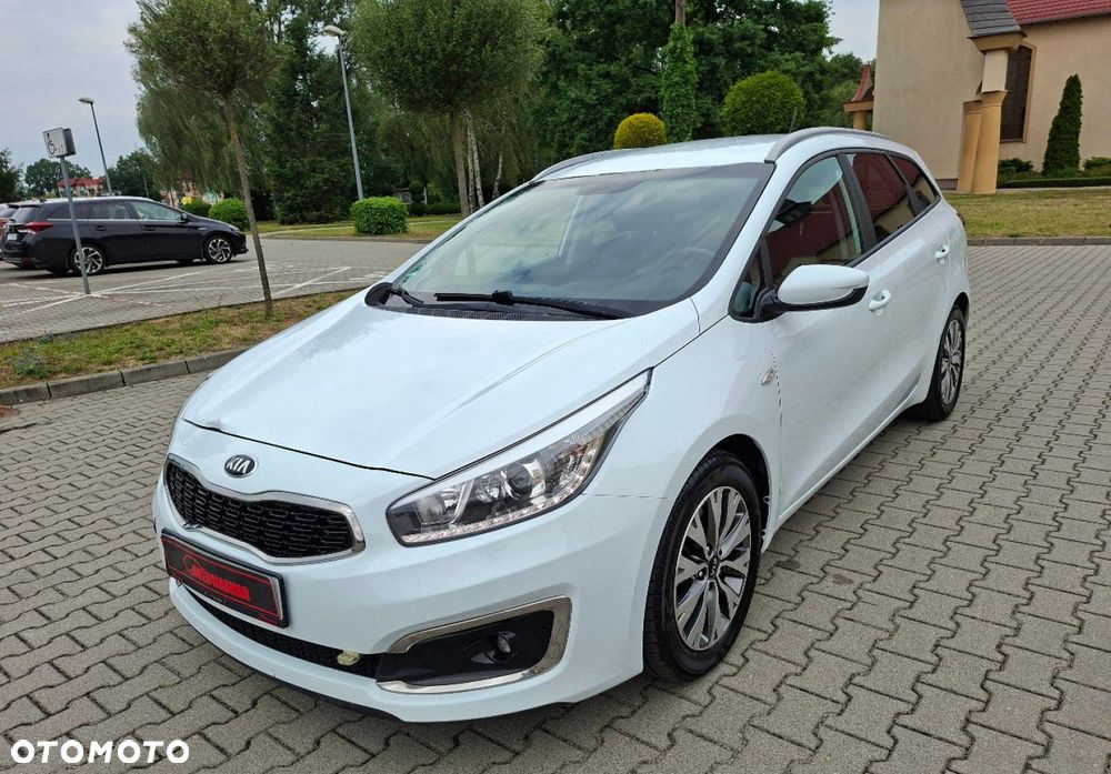 Kia Ceed - 3