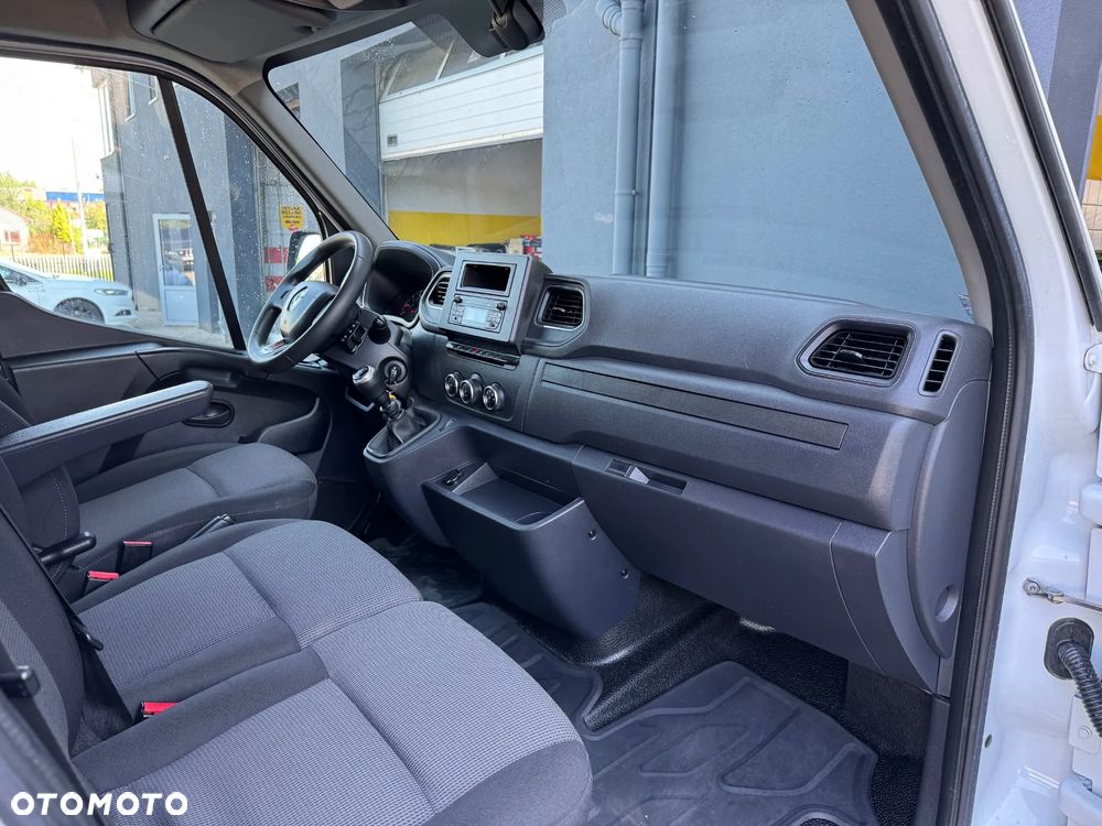 Renault Master - 15