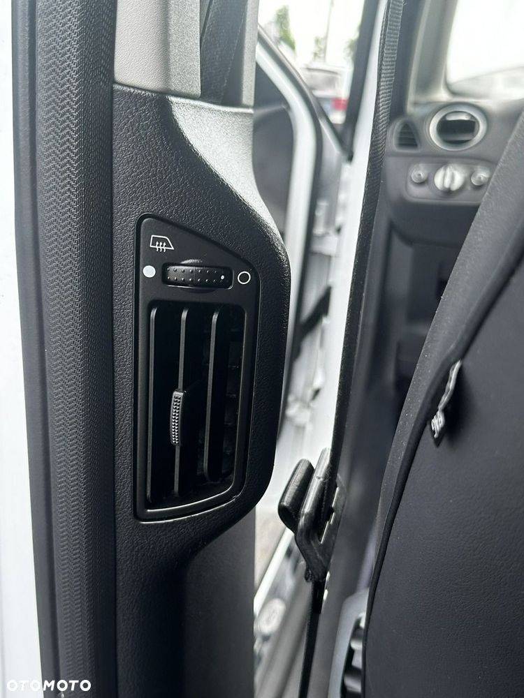 Ford S-Max - 15