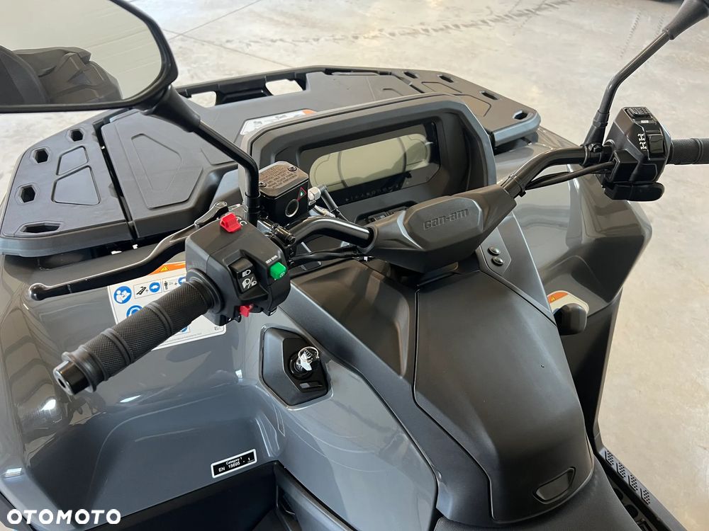 Can-Am Outlander - 8