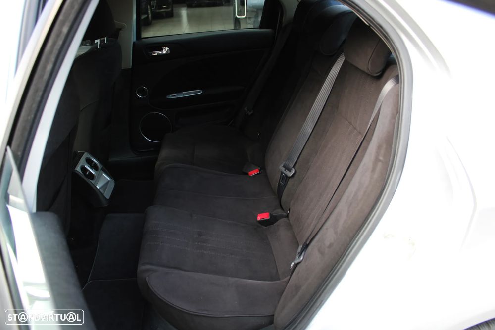 Alfa Romeo 159 1.9 JTDM 16V - 25