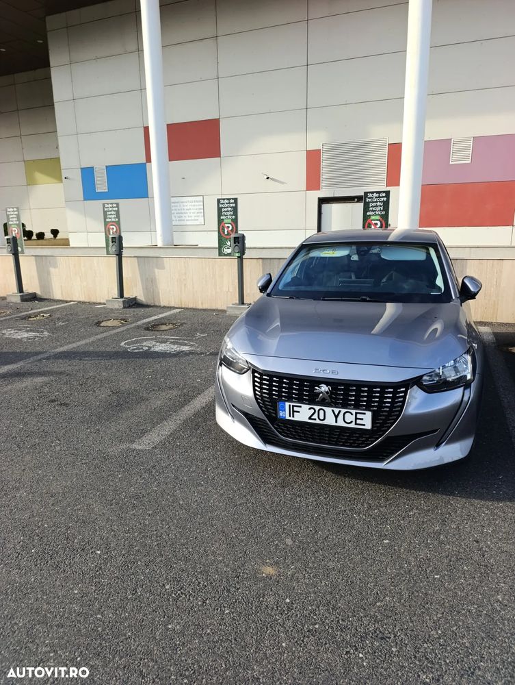 Peugeot 208 - 4