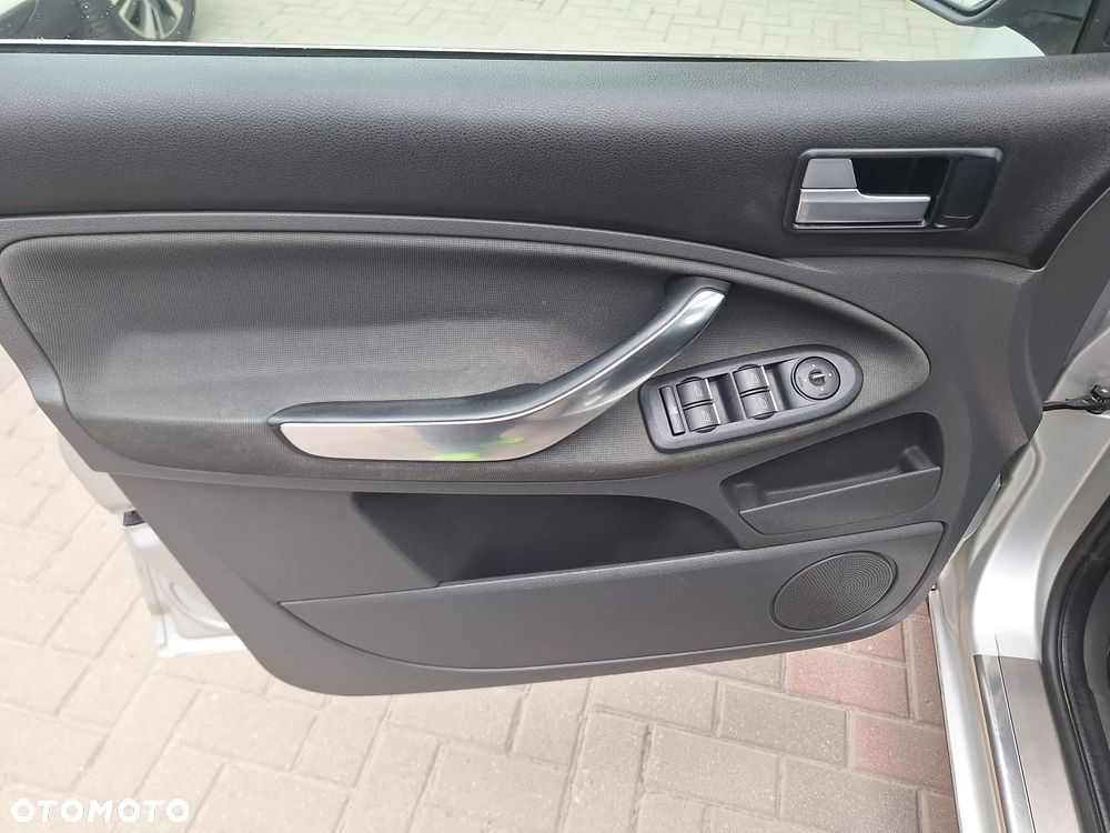 Ford C-MAX 1.6 TDCi Ambiente - 14