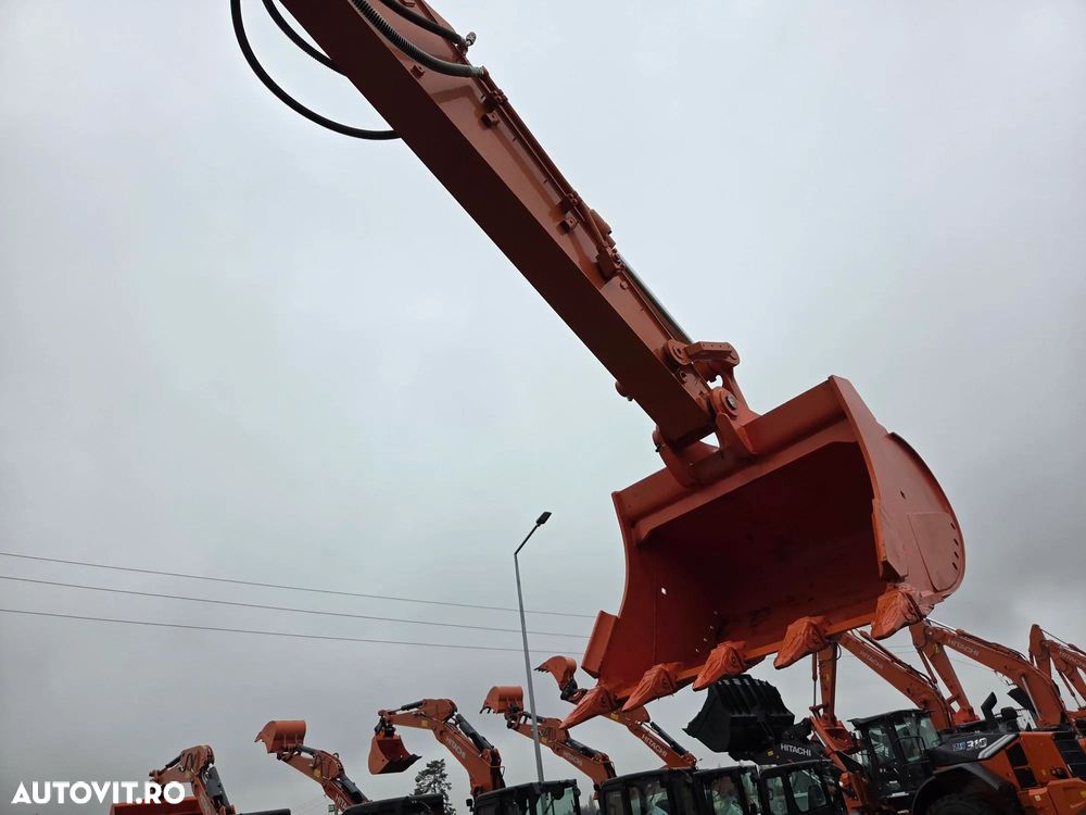 Hitachi ZX135-7, NOU, 2025, COMPACT-rotire gabarit senile, LAMA NIVELARE, Adancime sapaare 6m, Inst picon, camera spate, camere laterale, Consum 6l/h, Masa operationala 16t, Cupa 1,2m latime, Ridica 9t, latime 2,49m, leasing 5 ani ,PROMOTIE 133.900 Eur+Tva - 16