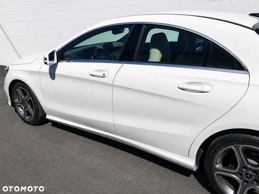 Mercedes-Benz CLA 250 4-Matic AMG Line - 6