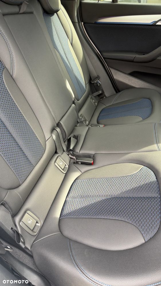 BMW X1 xDrive20i M Sport - 9