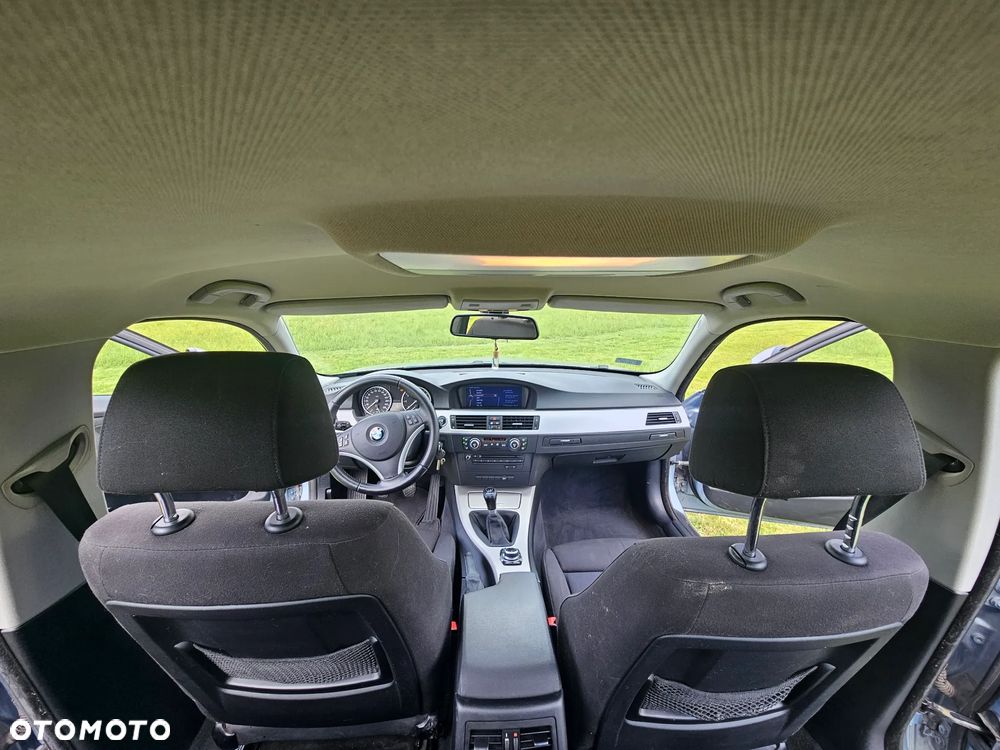 BMW Seria 3 318i Edition Sport - 7