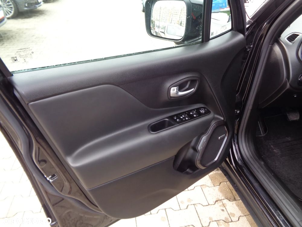Jeep Renegade - 9
