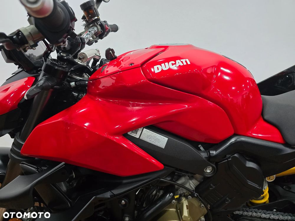 Ducati Streetfighter V4 - 37