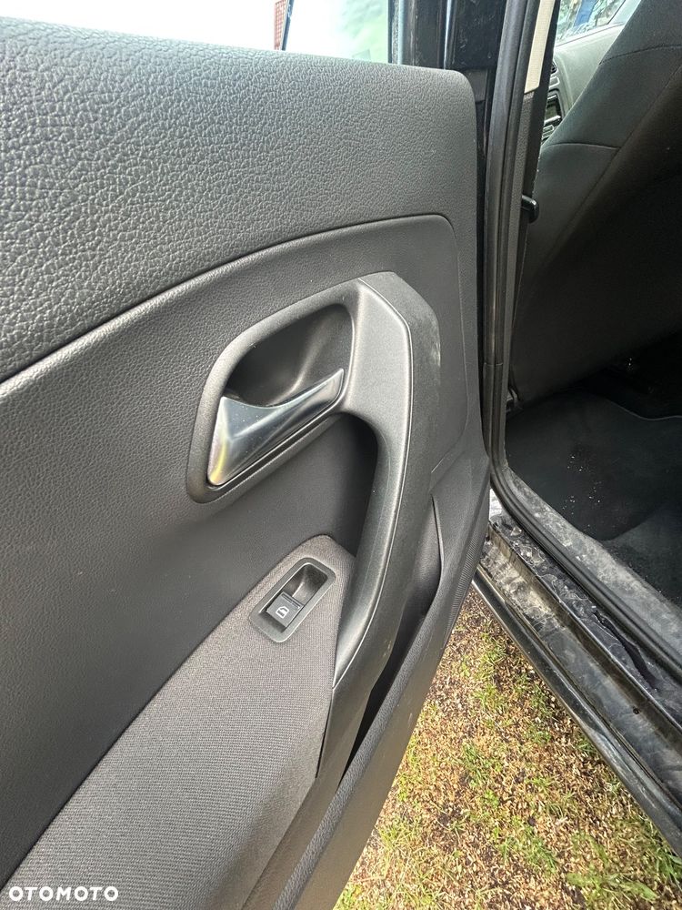 Volkswagen Polo 1.6 TDI DPF Comfortline - 18