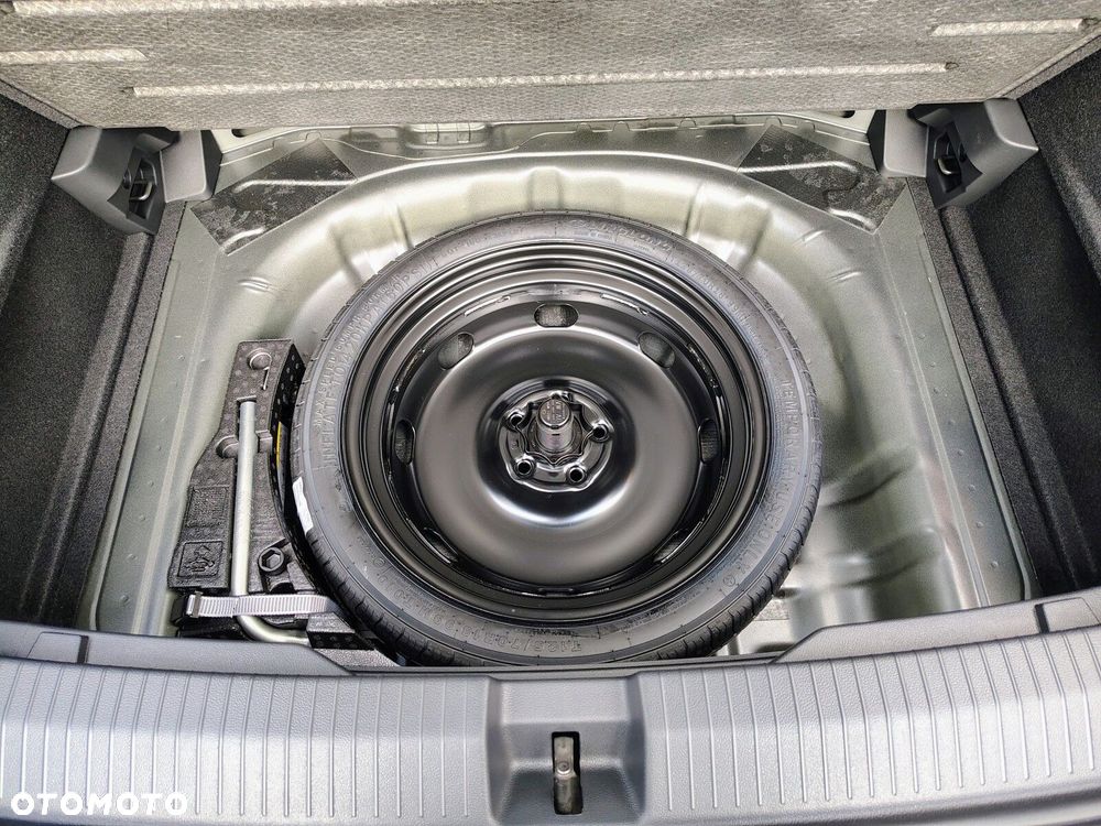 Volkswagen T-Roc - 8
