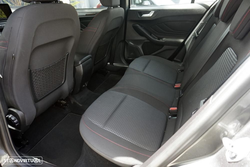 Ford Focus 1.0 EcoBoost ST-Line - 6
