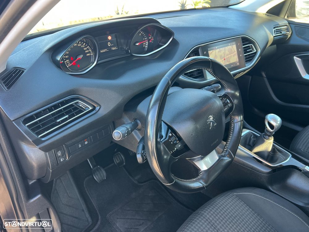 Peugeot 308 1.5 BlueHDi Style - 33