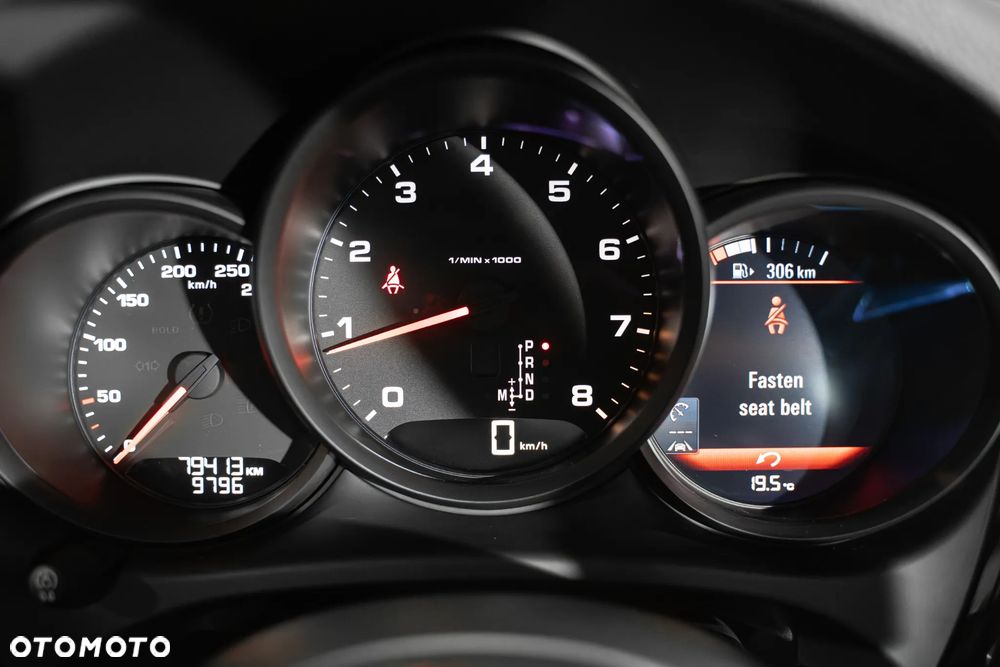Porsche Macan Standard - 15