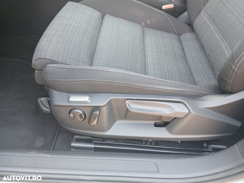 Volkswagen Passat 2.0 TDI DSG Comfortline - 15