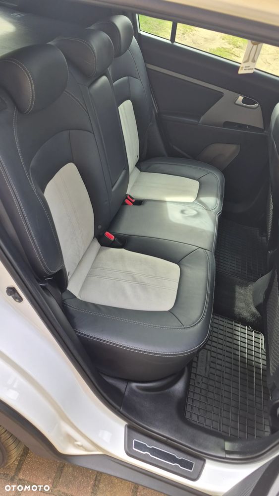 Kia Sportage 2.0 CRDI 184 AWD Platinum Edition - 29