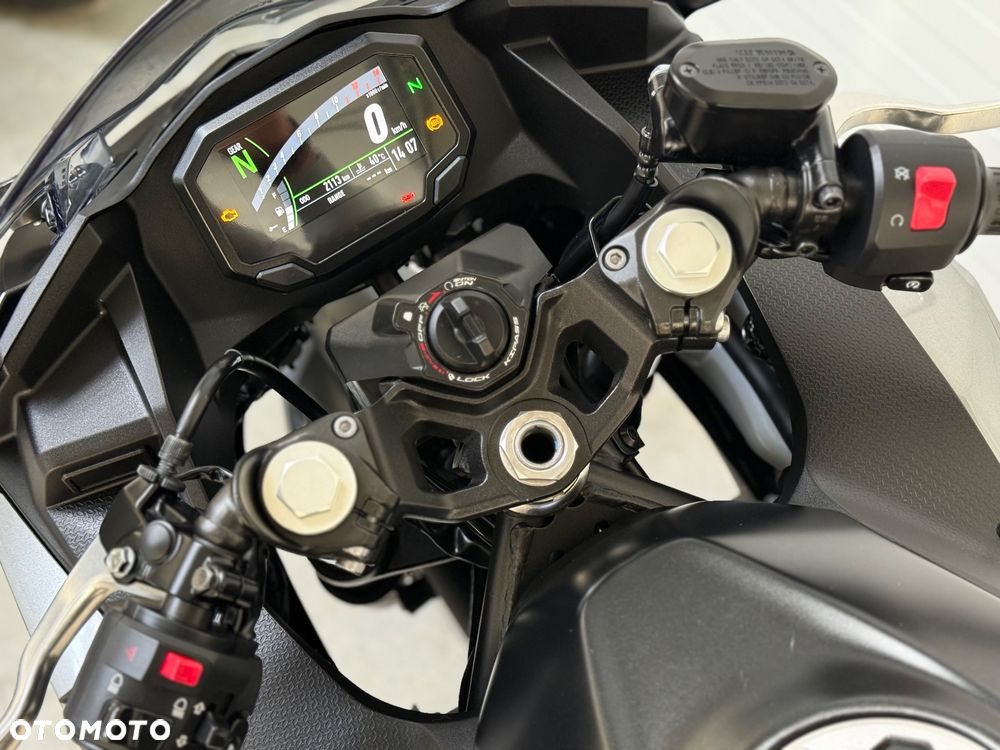 Kawasaki Ninja 500 - 28
