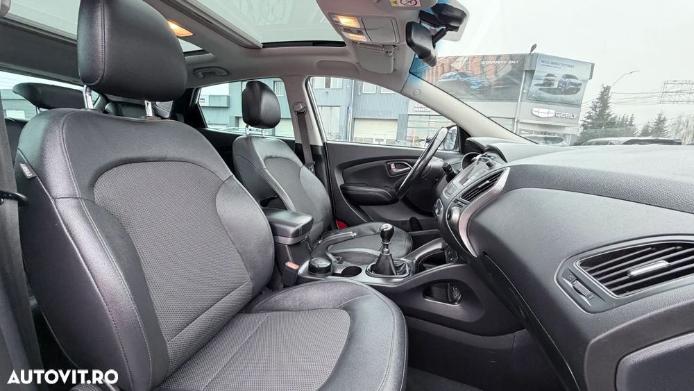 Hyundai ix35 2.0 CRDI 4WD Premium - 11