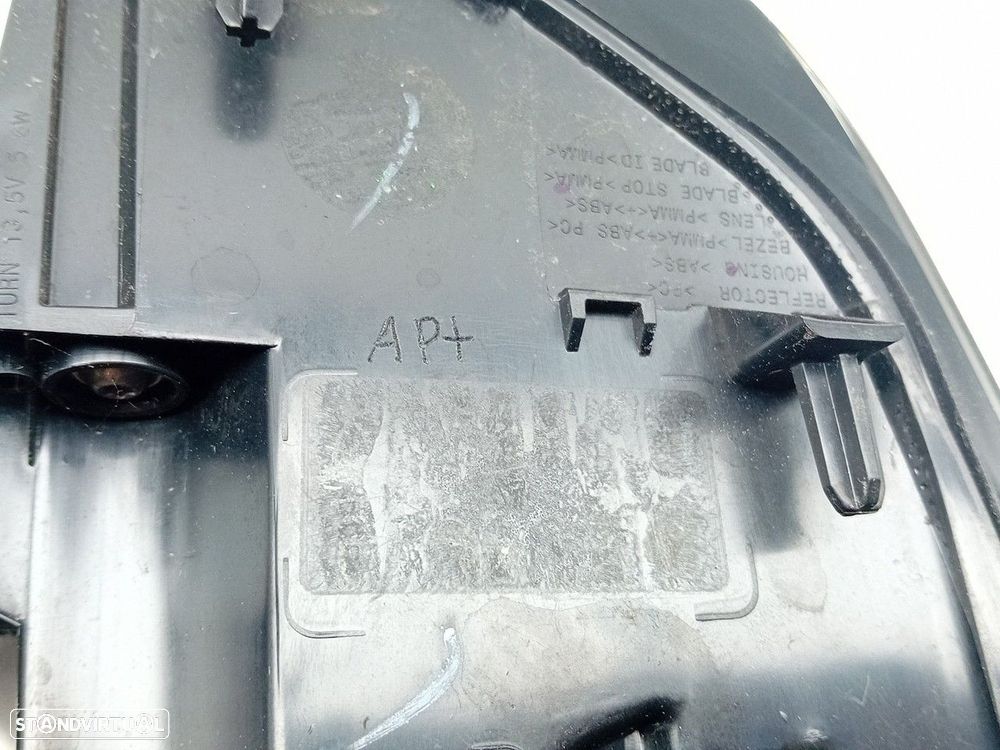 Farolim direito PEUGEOT 2008 II (U_) - 4