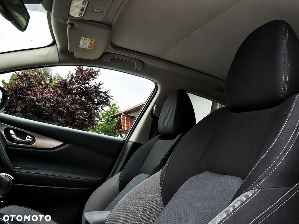 Nissan Qashqai 1.2 DIG-T N-Connecta EU6 - 13