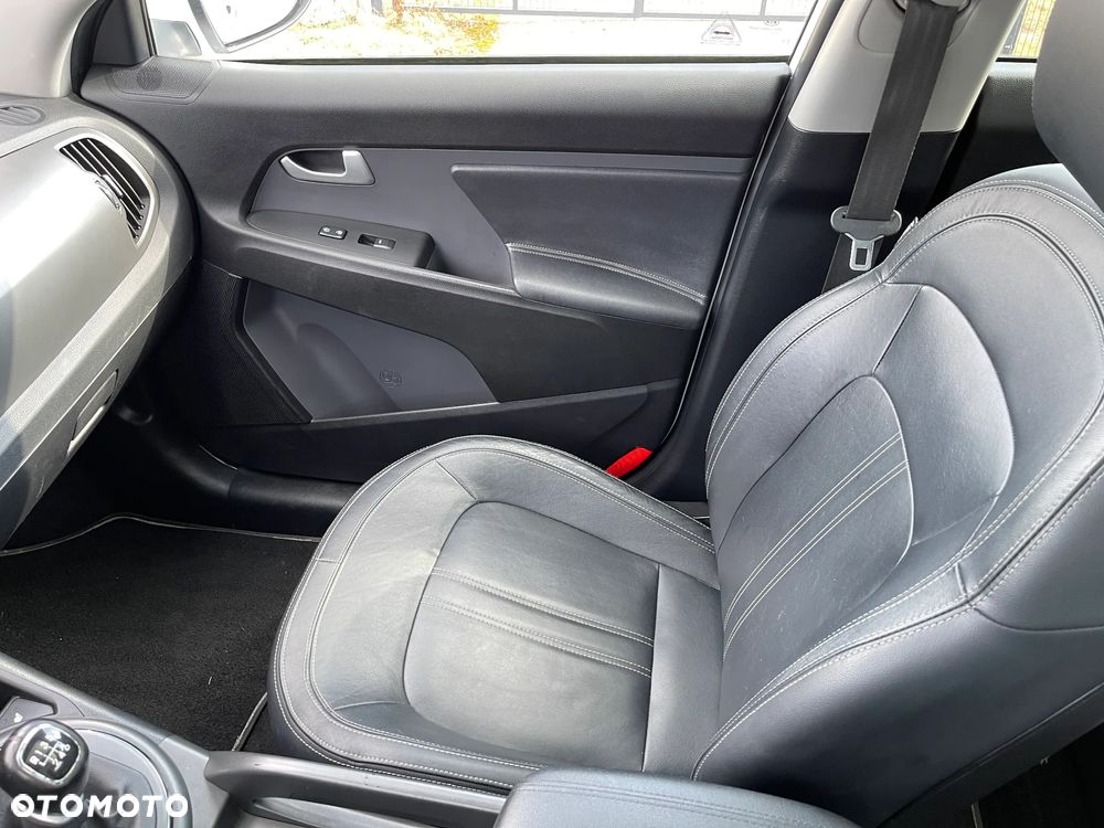 Kia Sportage 2.0 CRDI 4WD Dream-Team Edition - 22