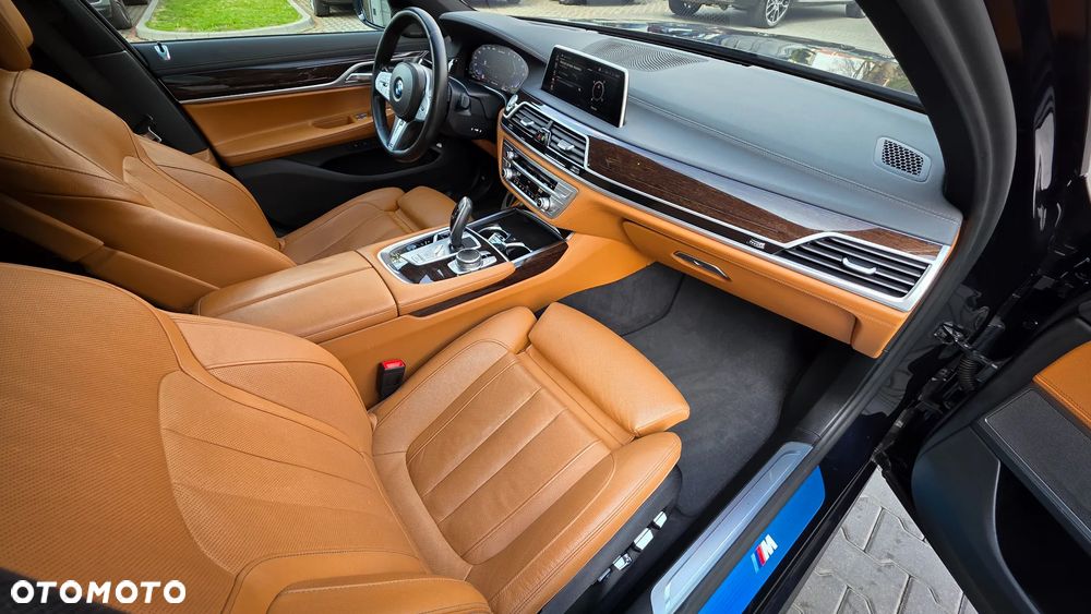 BMW Seria 7 - 19