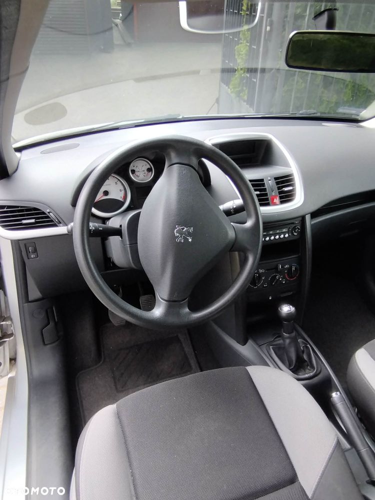 Peugeot 207 75 Urban Move - 7