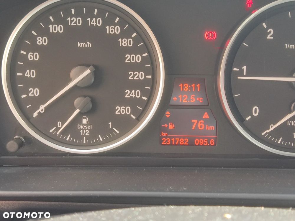 BMW Seria 5 520d Edition Exclusive - 38