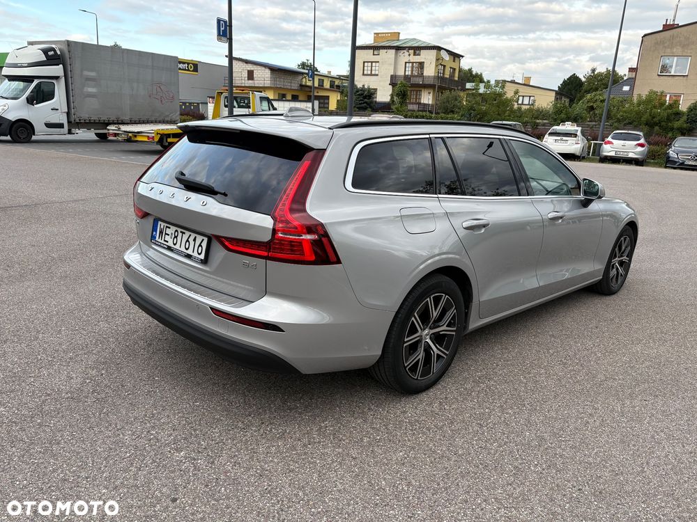 Volvo V60 B4 D Core - 4