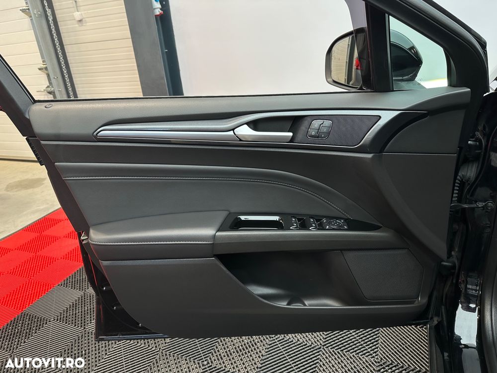 Ford Mondeo 2.0 EcoBlue Aut. Titanium - 26