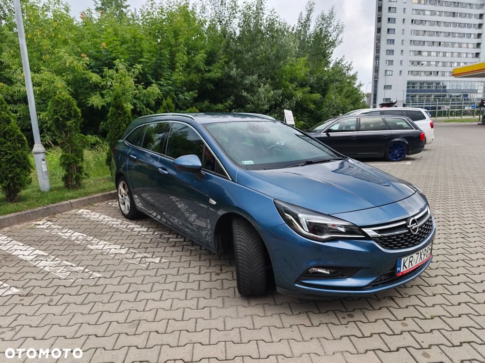 Opel Astra 1.6 T Dynamic S&S - 8
