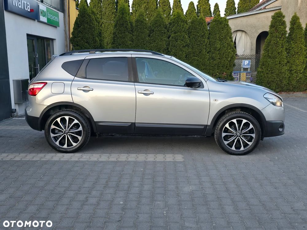 Nissan Qashqai 2.0 CVT 360 - 5