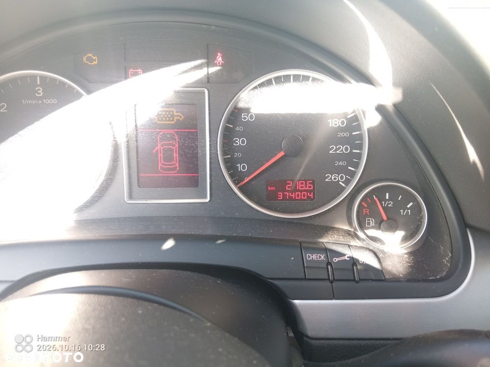 Audi A4 Avant - 8