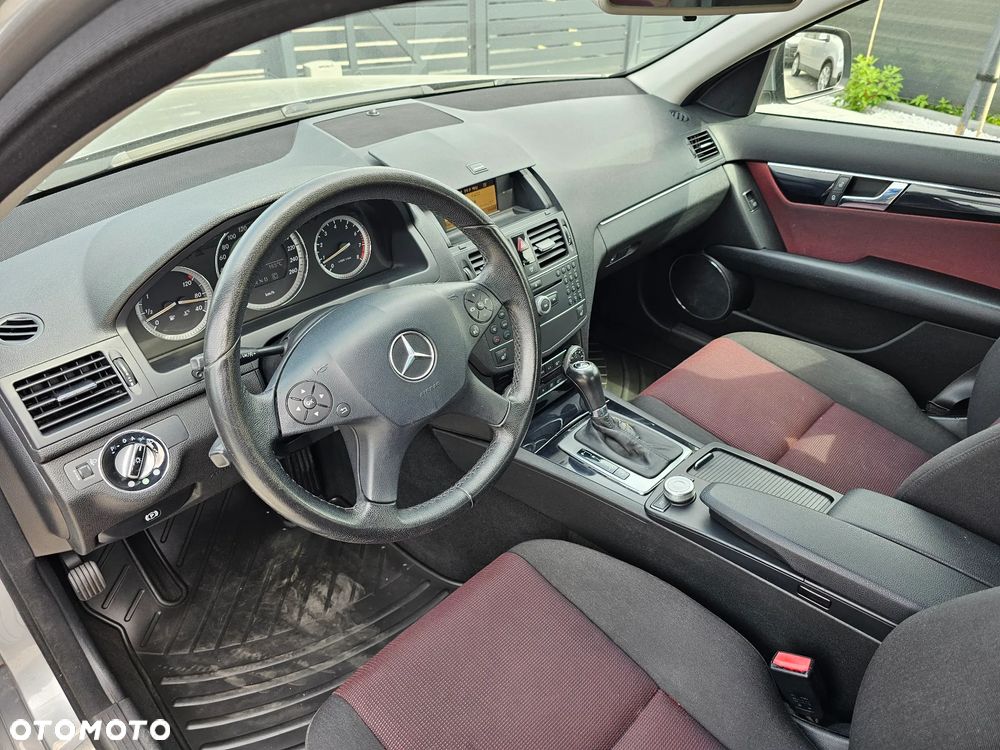 Mercedes-Benz Klasa C 180 Kompressor Automatik Avantgarde - 27